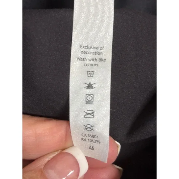 Lululemon Align High Rise Bike Shorts Black Size 6 MORE LIFE‎ Orange Theory - Picture 6 of 7